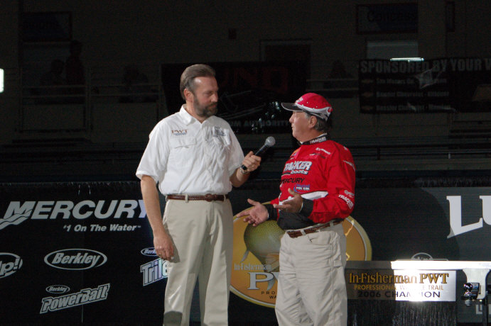 A98C7E0D-C0C0-410E-90EE-5E6B7F67A939