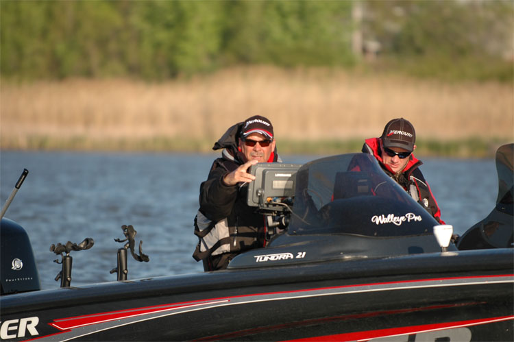 5676F608-C7C8-4A54-8543-32408C610862