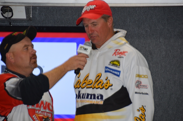 270B54C3-B06D-4848-AB78-10573C561EDE