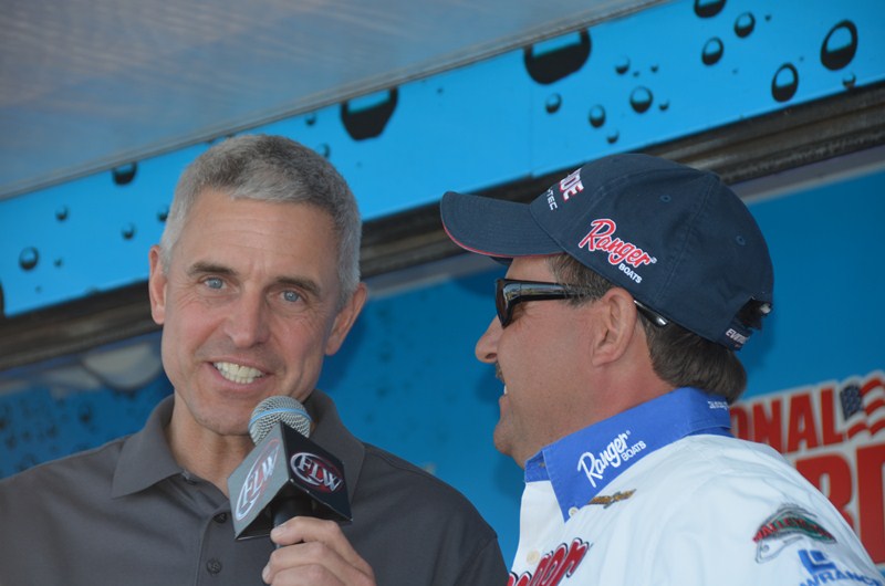 4F7E48DF-6F26-4C48-894A-6ECDF579D1CF