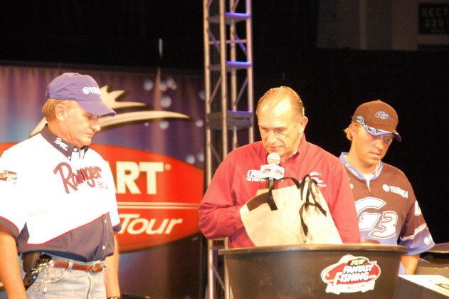 C12F07F5-0DFB-49CE-966A-07753D41426B