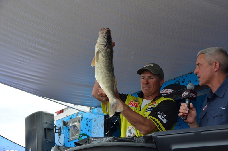 9D737A1F-6D6E-40D6-8871-CBDA648F827B