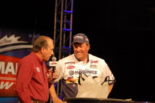 16098FE0-7B43-4B63-96F1-D5676D663171