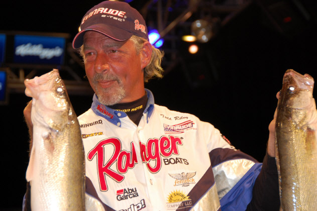 A7C0CDAA-1EEA-4F88-966B-A4B40C492CD0