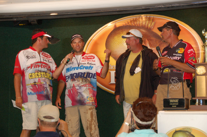 C12A971D-CDAF-4CCF-9B32-3122354BBBA4