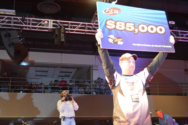 2EBF214D-7333-49E9-9DC8-0A8EF28C6905