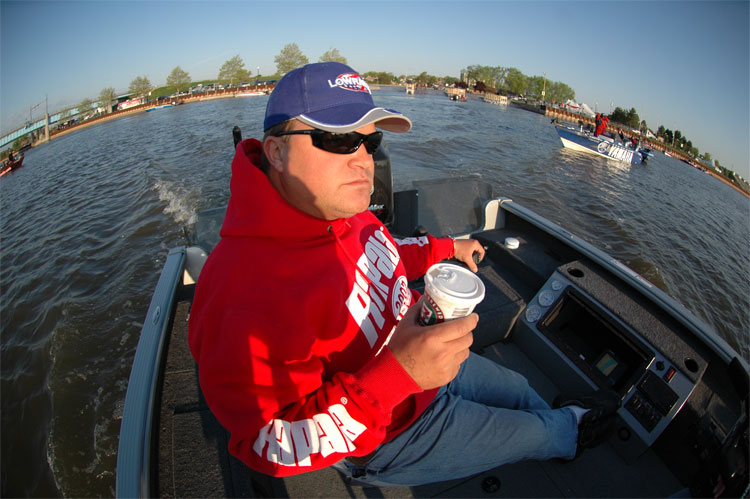 6EB15940-BFEA-4505-85F2-07B1A2F221EC