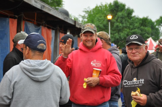 EE17CD03-7E20-4ABD-990F-31E3DA9C4D8D