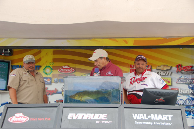 787923C8-9820-4FB5-B7FA-F33651EBE47F