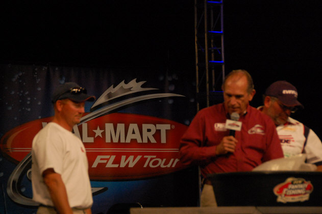 FD98725E-2636-4B1C-9D3D-C9CF0A615466