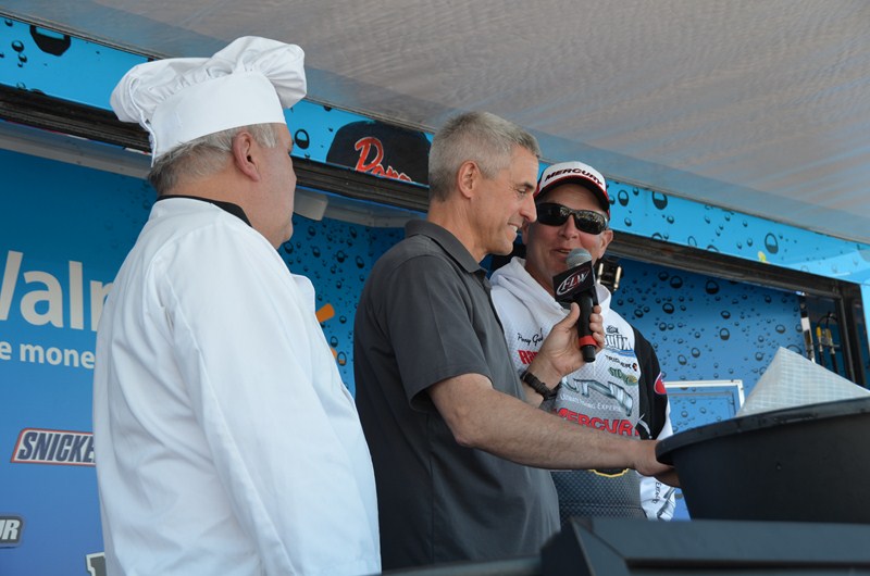 6FCAFEC7-8A91-4D83-A83A-9E1C9B6BDA8D