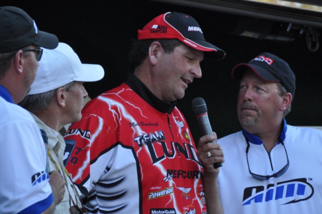 E7DCAAE8-971F-4616-AF27-4C649E74CD7A