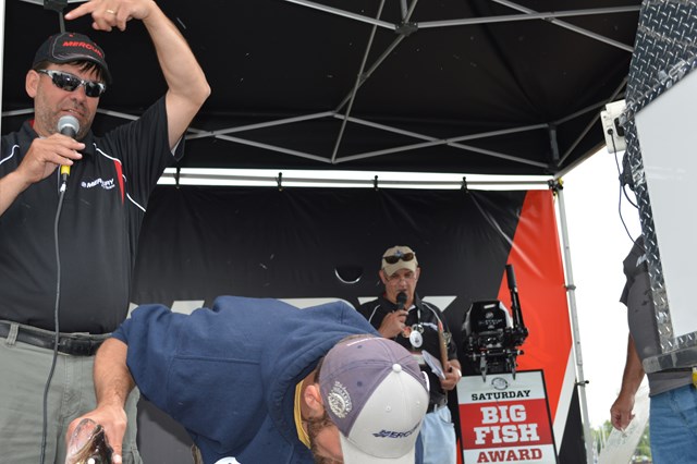 8028B7EA-5AA3-4DCB-8811-2BEEA5F44A90