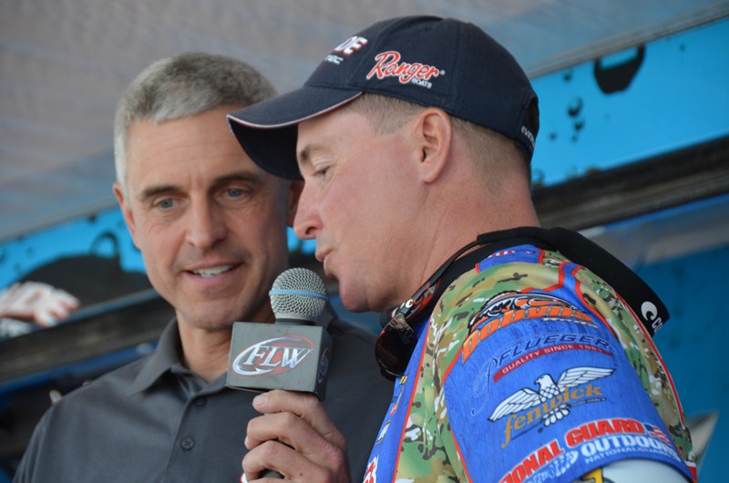 816E16DA-CD03-4972-8786-08A452E5FDB0