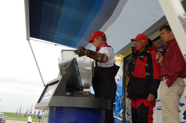 1B93A2B0-8B50-463A-99B4-17CF5870904F