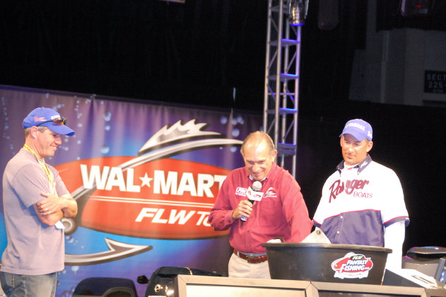 6B763491-9CBD-4911-9311-EF13921BD304