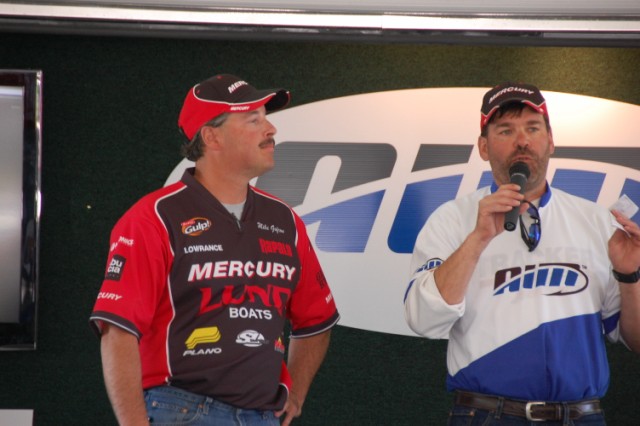 33E638DF-06CB-4834-B19E-740F2966CABC