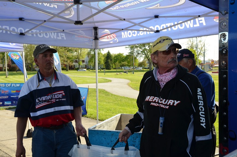 2E4AB5DF-1F7C-42A3-965D-C916109E371A