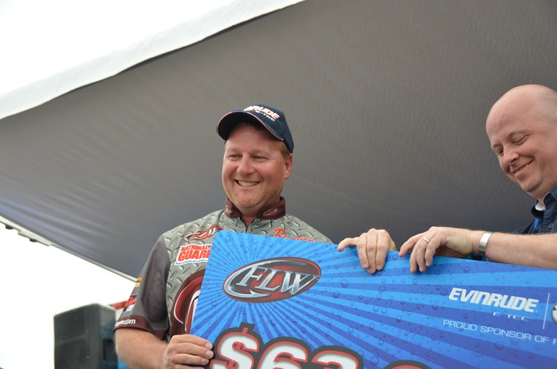 9E0228C4-EA35-43E2-B4E2-01D5E7DF679E