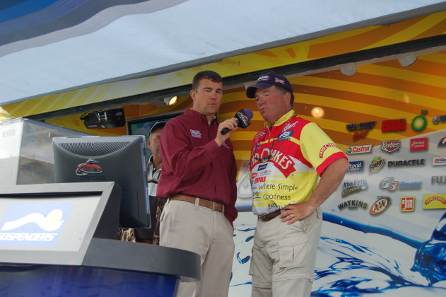 E2A4D46F-F006-49D9-9B4E-F1EBE7CB1801