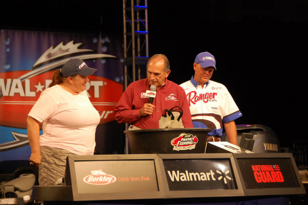 FC52708F-F533-4070-9D0B-B2F0C6C93BB9