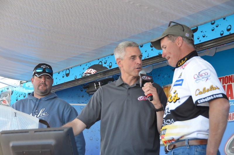 C592F10E-1C65-41A4-8E0D-DBC98E3E0038