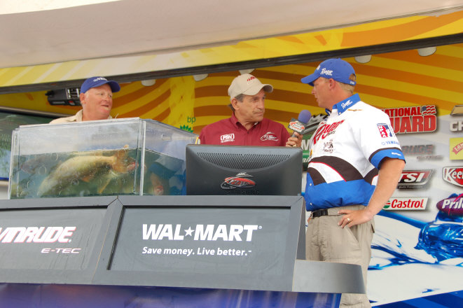 5D5B3855-F5E8-4952-9D51-359B02699E69