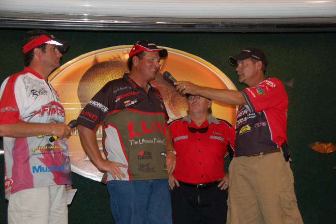 CA0C2089-744C-4ECB-BD5E-D585DCDFA90F