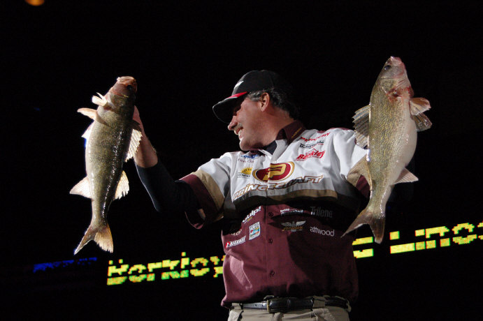 EAF6A877-1E12-494E-A08E-052B1DCF383D