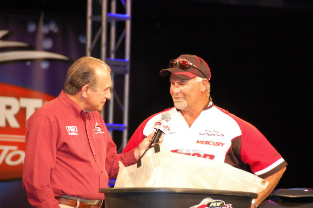 D90FAFD4-3DE1-491A-8767-9DFB2B6789B2