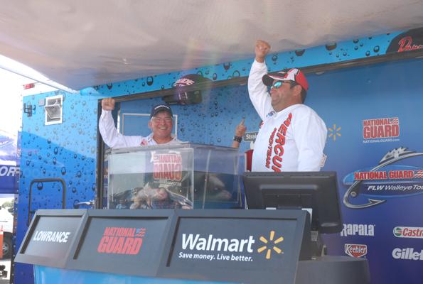 7C40C65E-BB87-4B63-9818-7DD3DD35C89B