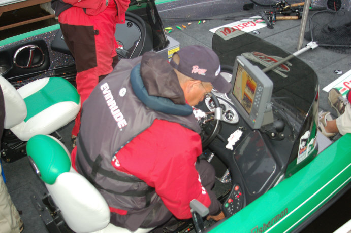 23E6BD56-DF3B-4A69-85F6-AC890B486150