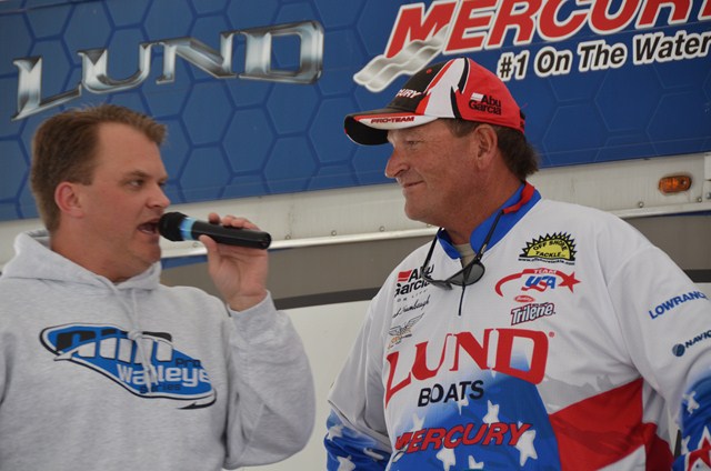 BD813E07-160C-4912-935C-85B07D3D443B