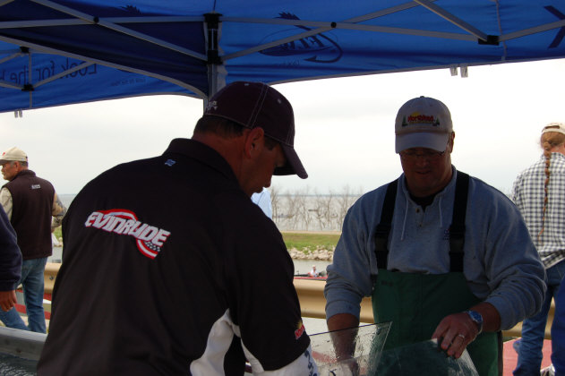 5C7B3E19-5BF8-4EF1-9ABA-CA106CB08EB7