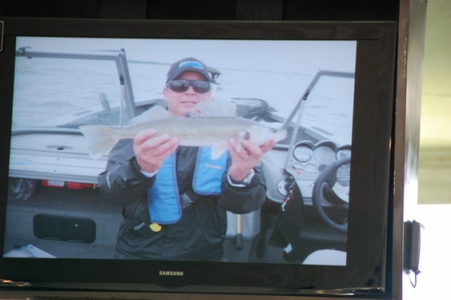 BCB40652-365E-489E-B5EE-F3107CE1B7A4