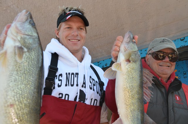 4E4C54BB-5AD9-47F3-BF53-61BF0E5B20F2