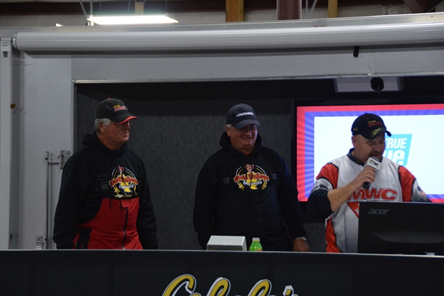 A0537AD7-49A1-469C-B745-93664259AB4B