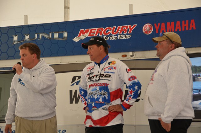 92950530-D7A1-4573-8FD7-A03DD36ED70C