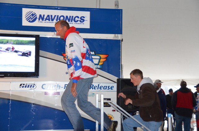 D0EDBB71-8203-40C5-9CBE-78B932C7ACFD