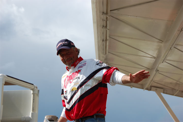 029510EE-BF4A-43B7-A575-6994096E2B08