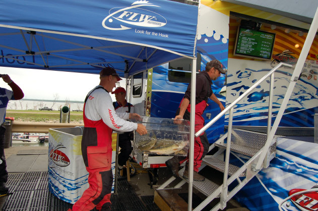 FC721286-7021-439A-81E5-DA6963B98F5D