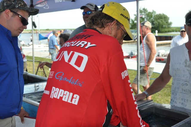 69771340-3005-46B2-BF21-D9E21910422E