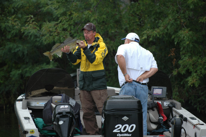 10AF04AA-C9B4-4CF1-A2FF-0F57ED75F046