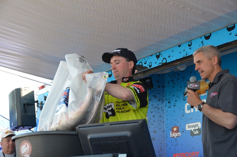 8AF98411-0CEA-452C-A2FB-38E96142AD71