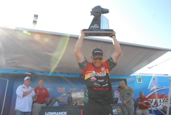 CAAB98C7-83AE-47C1-A2EA-ED2445AB9CD1