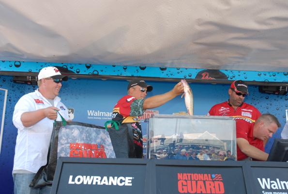 EAB1C97E-F827-487E-90B9-3495045E3C78