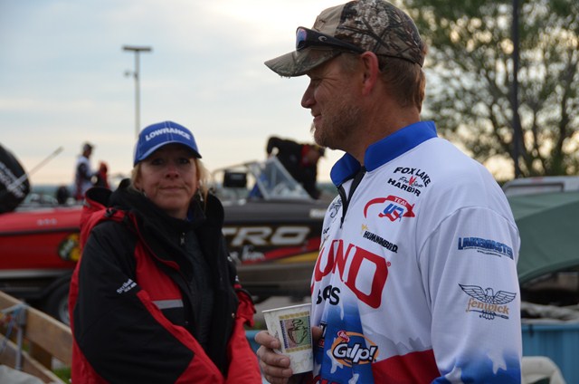 6DED6462-0641-4378-A020-5A006D4E4120