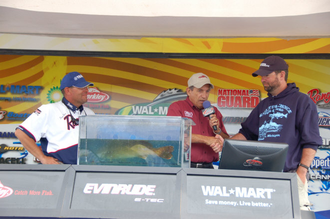 2E021377-B87E-4B0E-A690-8E63E32FBE50