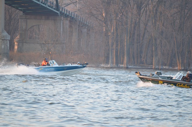 B8093855-8788-4E06-BFE5-6B805EF36E1A