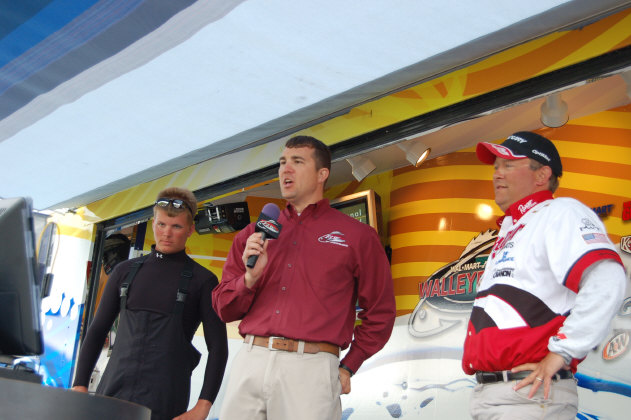 14B81E44-DF74-4E5B-9789-E0FD42587EDA